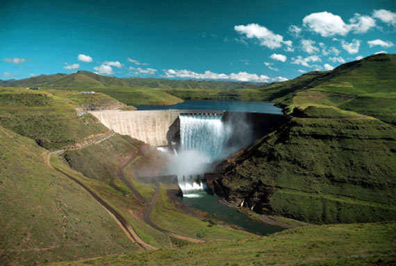Talsperrenprojekt im Inneren des Königreichs Lesotho ( Südafrika, Urlaub, Reisen, Lastminute-Reisen, Pauschalreisen )
