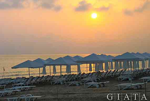 Strand in Side, Türkische Riviera, Türkei ( Urlaub, Reisen, Lastminute-Reisen, Pauschalreisen )