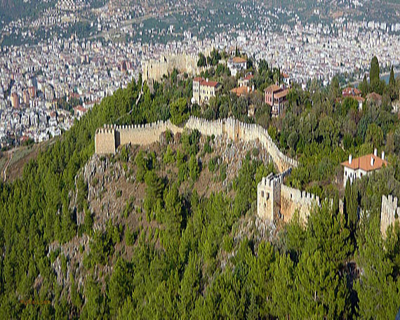 Seldschukische Burg in Alanya, Türkische Riviera, Türkei ( Urlaub, Reisen, Lastminute-Reisen, Pauschalreisen )