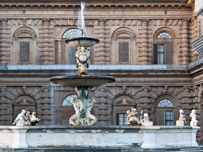 Brunnen auf dem Palazzo Pitti, Florenz, Toskana, Italien ( Urlaub, Reisen, Lastminute-Reisen, Pauschalreisen )