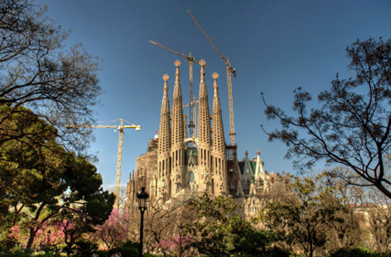 Sagrada Família ist eine römisch-katholische Basilika in Barcelona, Spanien ( Urlaub, Reisen, Lastminute-Reisen, Pauschalreisen )
