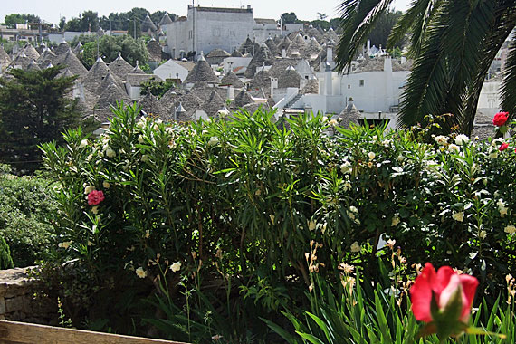Italien, Apulien, Bari - Trulli in Alberobello (Urlaub, Reisen, Last-Minute-Reisen, Pauschalreisen)