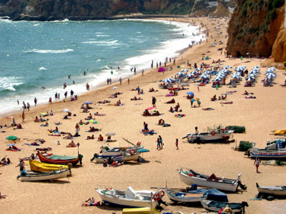 Portugal, Algarve, Strand bei Albufaira ( Urlaub, Reisen, Lastminute-Reisen, Pauschalreisen )