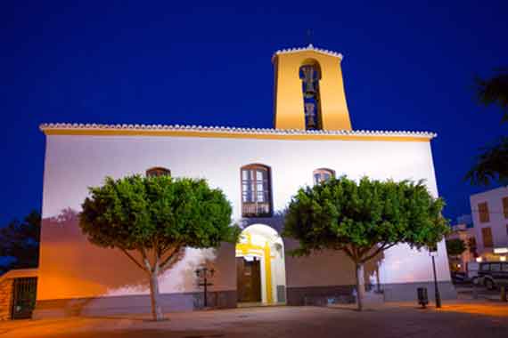 Spanien, Balearen, Ibiza - Santa Gertrudis de Fruitera of Santa Eularia ( Urlaub, Reisen, Lastminute-Reisen, Pauschalreisen )