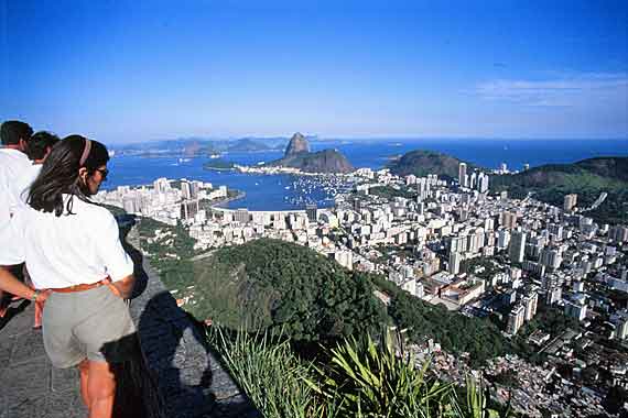 Brasilien, Rio de Janeiro - Blick vom Corcovado auf Rio (Zuckerhut) ( Urlaub, Reisen, Lastminute-Reisen, Pauschalreisen )