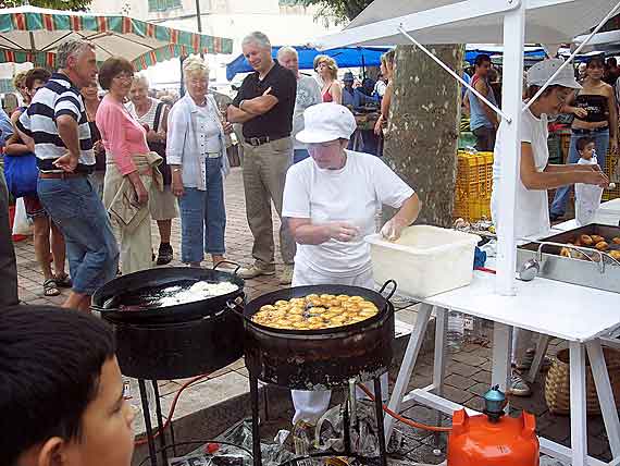 Markt in Alcudia, Mallorca, Spanien ( Urlaub, Reisen, Lastminute-Reisen, Pauschalreisen )