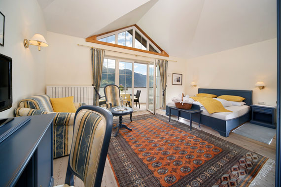 Landhaus Hotel Kristall – Marling bei Meran, Südtirol, Italien ( Urlaub, Reisen, Ferien, Wandern )