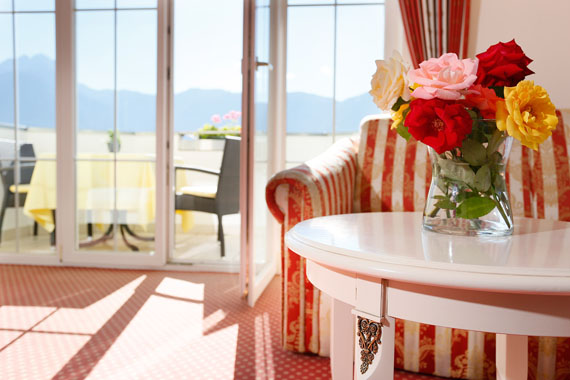 Landhaus Hotel Kristall – Marling bei Meran, Südtirol, Italien ( Urlaub, Reisen, Ferien, Wandern )