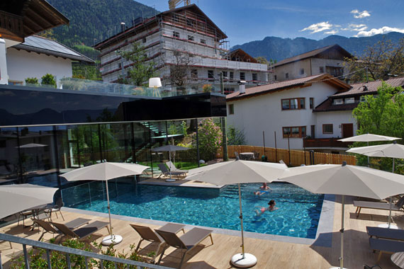 Hotel Hilburger in Schenna bei Meran, Suedtirol, Italien
