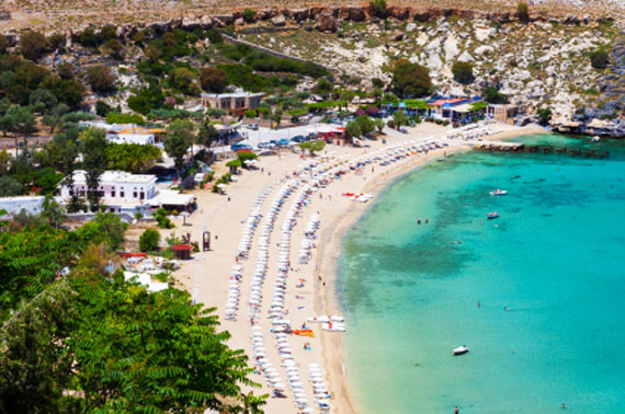 Griechische Insel Rhodos (Dodekanes Inseln) - Strand von Lindos ( Urlaub, Reisen, Lastminute-Reisen, Pauschalreisen )