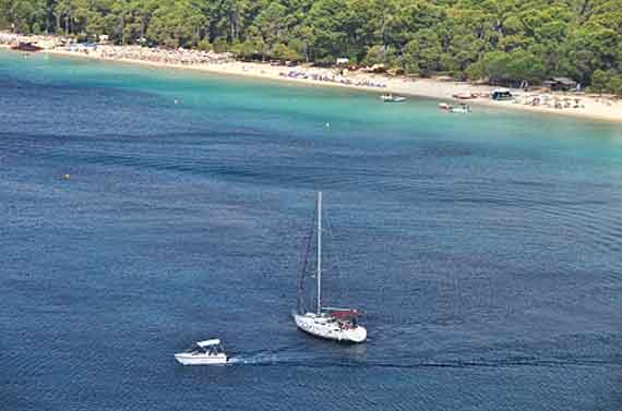 Griechenland, Griechische Insel Skiathos (Sporaden Inseln) - Kanapitsa Strand ( Urlaub, Reisen, Lastminute-Reisen, Pauschalreisen )