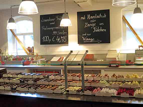 Fischbachmühle, Werksverkauf Confiserie Burg Lauenstein, Ludwigstadt, Oberfranken, Bayern