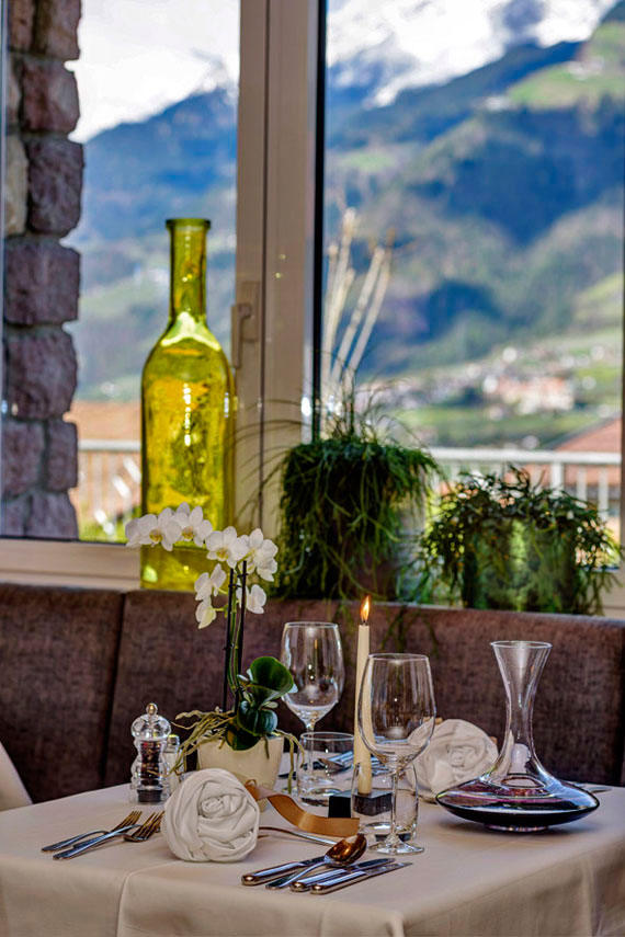 Hotel Hilburger in Schenna bei Meran, Suedtirol, Italien