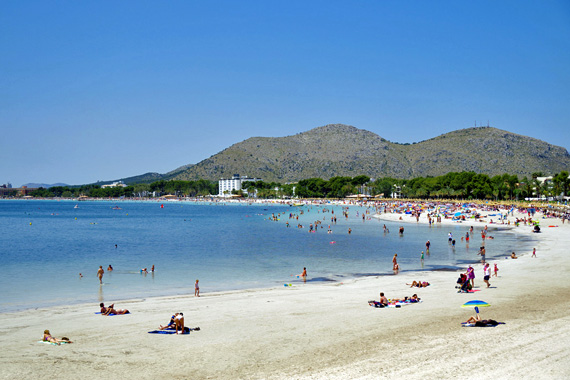 Port Alcudia, Mallorca, Balearen, Spanien ( Urlaub, Reisen, Lastminute-Reisen, Pauschalreisen )